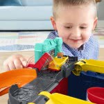 Mattel Fisher-Price Παιχνίδια Little People Sit 'N Stand Skyway - Πράσινο Σετ Με Οχήματα HBD77 887961986464