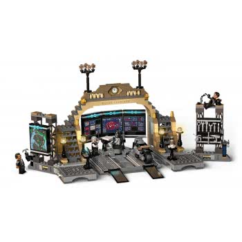 LEGO DC Comics Super Heroes Batcave: The Riddler Face-Off 76183 5702016913002