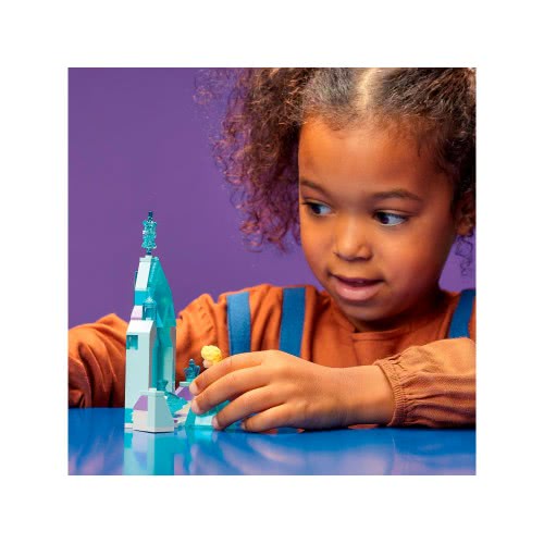 LEGO Disney Princess Elsa’S Castle Courtyard 43199 5702017154299
