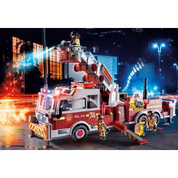 Playmobil City Action Rescue Vehicles: Fire Engine With Tower Ladder 70935 4008789709356