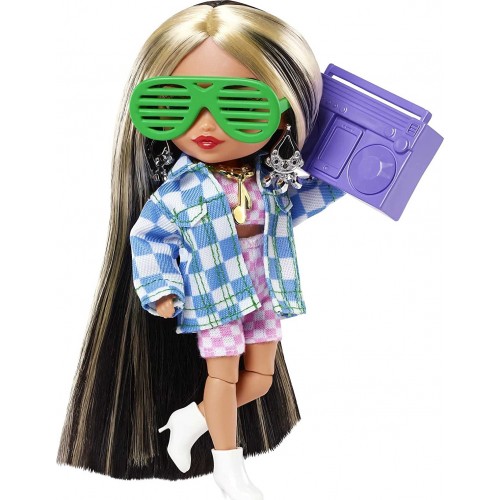Mattel Barbie Extra Minis Doll 2 (5.5 In) Wearing Checkered 2-Piece Fashion & Jacket, With Doll Stand & Accessories HGP62 / HGP6