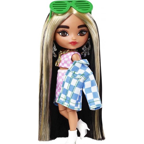 Mattel Barbie Extra Minis Doll 2 (5.5 In) Wearing Checkered 2-Piece Fashion & Jacket, With Doll Stand & Accessories HGP62 / HGP6