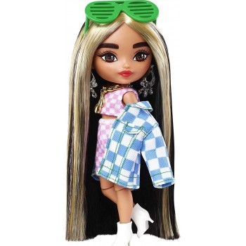 Mattel Barbie Extra Minis Doll 2 (5.5 In) Wearing Checkered 2-Piece Fashion & Jacket, With Doll Stand & Accessories HGP62 / HGP6