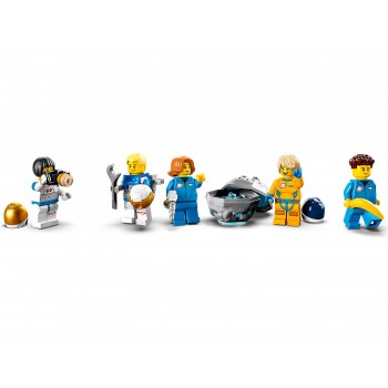 LEGO City Lunar Space Station 60349 5702017161761