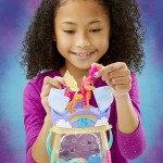 Hasbro My Little Pony: A New Generation Movie Sparkle Reveal Lantern Sunny Starscout - Light Up Toy With 25 Pieces F3329 5010993