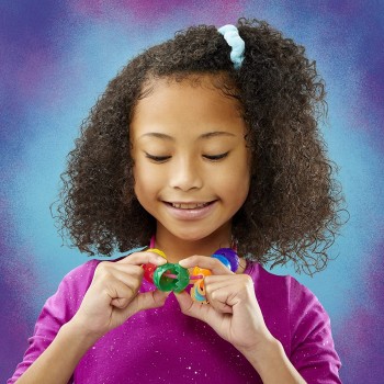 Hasbro My Little Pony: A New Generation Movie Sparkle Reveal Lantern Sunny Starscout - Light Up Toy With 25 Pieces F3329 5010993