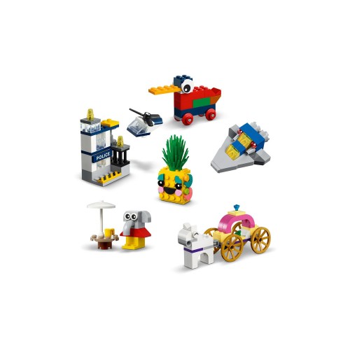 LEGO Classic 90 Years Of Play 11021 5702017189192