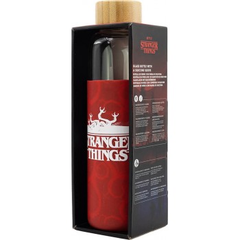 Stor Stranger Things Young Adult Glass Bottle With Silicone Cover 585 Ml ST00694 8412497006946