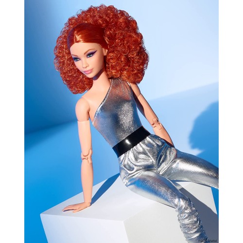 Mattel Barbie Signature Looks Doll Red Curly Hair, Original Body Type, Fully Posable HBX94 194735004928