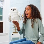 Spin Master Wizarding World Enchanting Hedwig Interactive Harry Potter Owl With Over 15 Sounds 6061829 778988397602