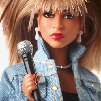 Mattel Barbie Signature Συλλεκτική Tina Turner Barbie Doll In 90S Fashion And Accessories HCB98 194735006731