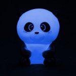 Legami Night Light For Children, 4 Colors, Batteries Included, 20 Hours Of Autonomy, 9X11.5 Cm, Panda Theme NIL0005 805361078219