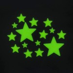 Legami Super Stars, Adhesive Phosphorescent Star, in Pvc, Load During the day With the Light and Release it at Ni GLW0001 805246