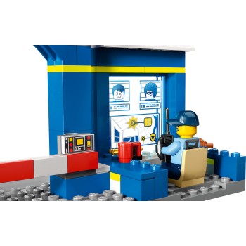 LEGO City Καταδίωξη Στο Αστυνομικό Τμήμα 60370 5702017416304