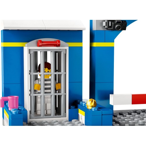 LEGO City Police Station Chase 60370 5702017416304