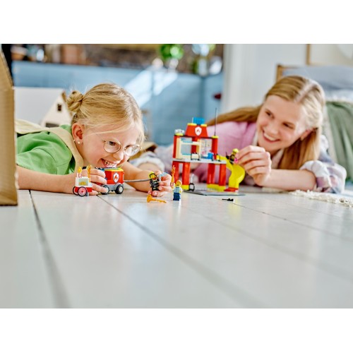 LEGO City Πυροσβεστικός Σταθμός Και Πυροσβεστικό Φορτηγό 60375 5702017416359