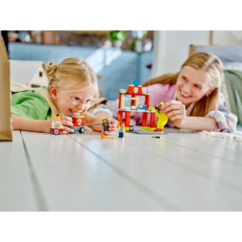 LEGO City Πυροσβεστικός Σταθμός Και Πυροσβεστικό Φορτηγό 60375 5702017416359
