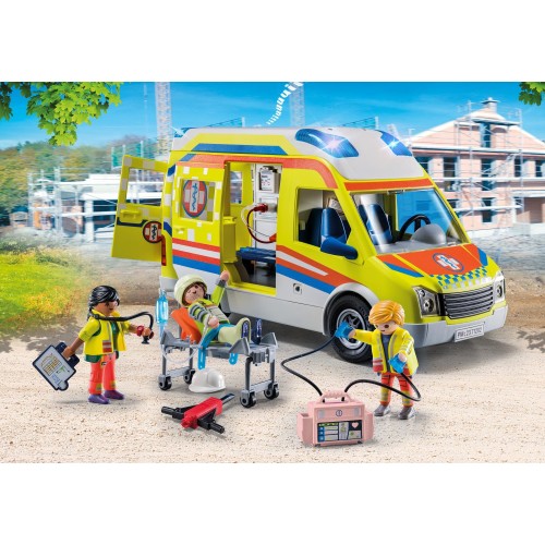 Playmobil City Life Ασθενοφόρο Με Διασώστες 71202 4008789712028
