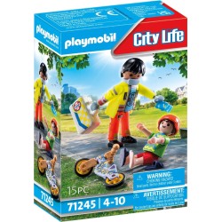 Playmobil City Life Διασώστης Και Παιδάκι 71245 4008789712455