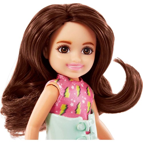 Mattel Chelsea και Φίλοι - Κοριτσάκι Μελαχρινό Ροζ φόρεμα με ζώνη DWJ33 / HKD90 194735101702