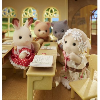 Epoch Sylvanian Families  Sheep Family - Dollhouse Playsets, Multicolor,4.8 X 3.6 5619 5054131056196