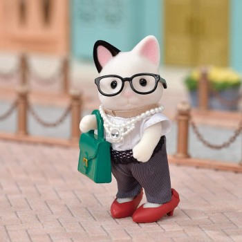 Epoch Sylvanian Families Fashion Playset Tuxedo Cat - Town Girl Series 5462 5054131054628