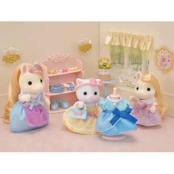 Epoch Sylvanian Families  Princess Dress Up Set - Dollhouse Playsets Multicolor 5645 5054131056455
