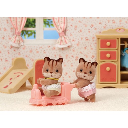 Epoch Sylvanian Families Walnut Squirrel Twins 5421 5054131054215