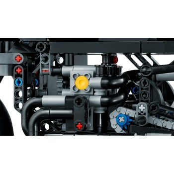 LEGO Technic Ο Μπατμαν – Batcycle 42155 5702017424750