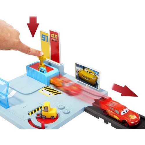 Mattel Cars On The Road Education Center - Play SET HGV69 