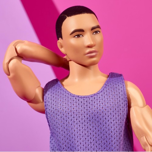 Mattel Ken Looks- Pink Shirt HJW84 194735097081