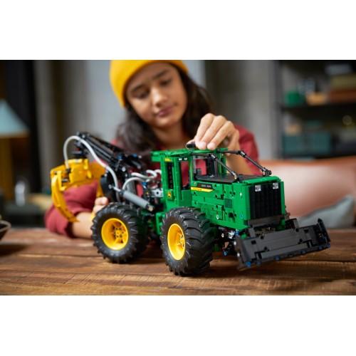 LEGO Technic Deere 948L-Ii Skidder 42157 5702017425177