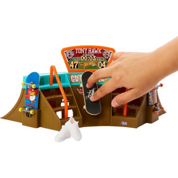 Mattel Hot Wheels Skate Stadium Playset Designed With Tony Hawk, 1 Exclusive Fingerboard And Pair Of Skate Shoes, With Storage  