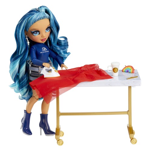 MGA Entertainment Rainbow High Studio Ραπτικής Με Κούκλα Σχεδιάστρια Μόδας Skyler 587514EUC 035051587514