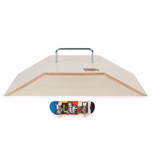 Spin Master Performance Series, Shred Pyramid Series With Metal Rail And Mini Running Board 32.099905 778988418208
