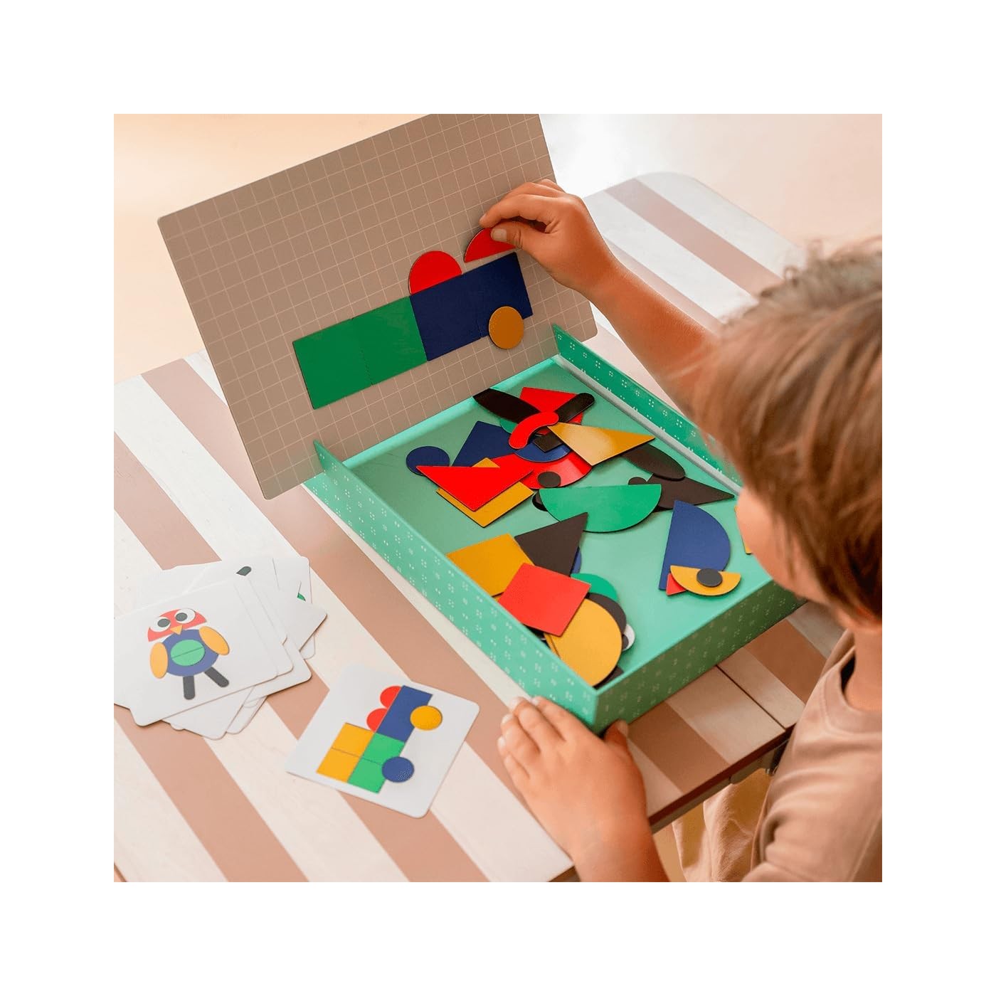 apli kids Magnetic Game Of Geometric Shapes, With 50 Magnetic Pieces ...