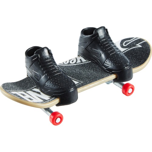 Mattel Hot Wheels Skate K Shoes Hw Pv Board 2 Shoe HGT46 / HNG25 194735139996