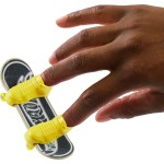 Mattel Hot Wheels Skate K Shoes Hw Skates Fingerboard And Shoe 15 Lined Luminesce HGT46 / HNG33 194735139781