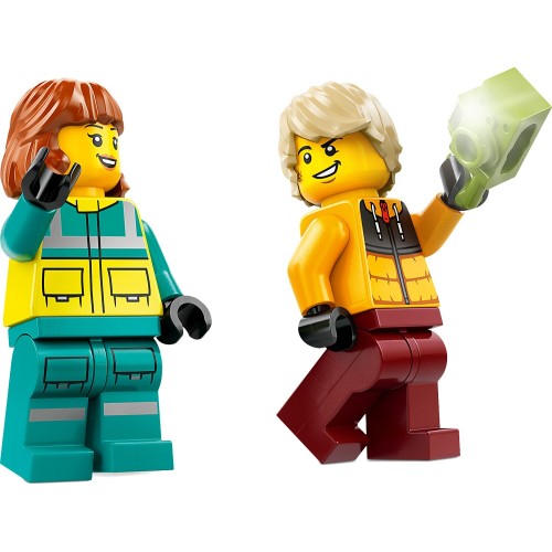 LEGO City Emergency Ambulance and Snowboarder 60403 5702017566764