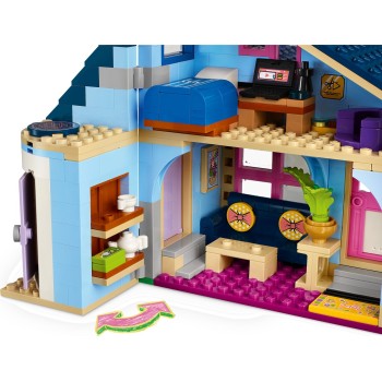 LEGO friends τα σπίτια της οικογένειας του όλλι και πέιζλι 42620 5702017567310