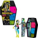Mattel Monster High Doll And Fashion Set, Frankie Stein Doll, Skulltimate Secrets: Neon Frights, Dress-Up Locker With 19+ Surpri