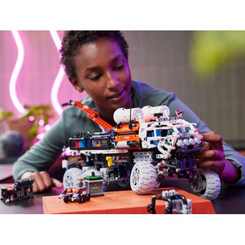 LEGO Technic mars crew exploration rover 42180 5702017584140