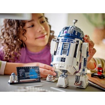 LEGO Star Wars R2-D2 75379 5702017584379