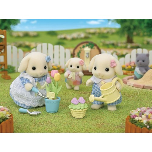 Epoch sylvanian families -  blossom gardening set -flora rabbit sister and brothe 5736 5054131057360