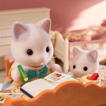 Epoch sylvanian families -  latte cat family - dollhouse playsets 5738 5054131057384