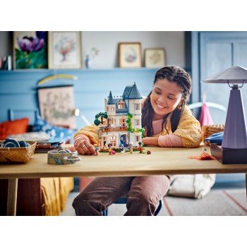 LEGO Friends castle bed and breakfast 42638 5702017588865
