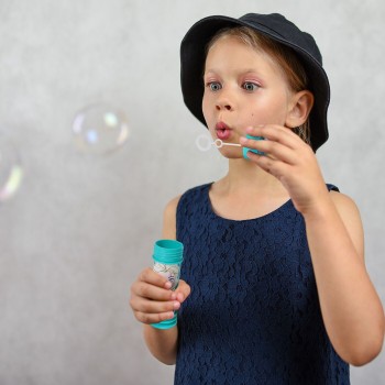 As company Disney Frozen as 3 Bottles of Frozen Soap Bubbles for 3+ Years 5200-01367 5203068013677