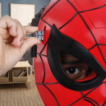 Hasbro Spiderman Marvel Spider-Man Glow FX Mask, Light-Up Role Play Toy, Super Hero Toys For Kids Ages 5+ F8839 5010996237927