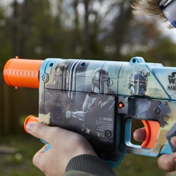 Hasbro Nerf Star Wars The Mandalorian Dart Blaster F9834 5010996260666