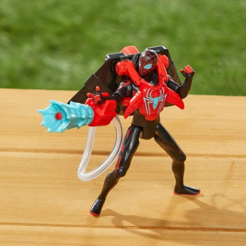 Hasbro Spiderman Marvel Spider-Man Aqua Web Warriors 4-Inch Miles Morales Action Figure With Refillable Water Gear Accessory F78